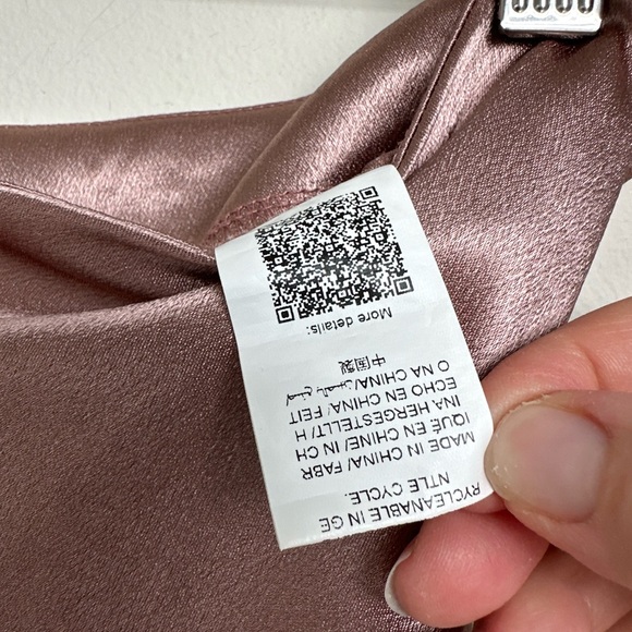 Satin Midi Skirt in Dusty Pink Size S - Picture 9 of 11